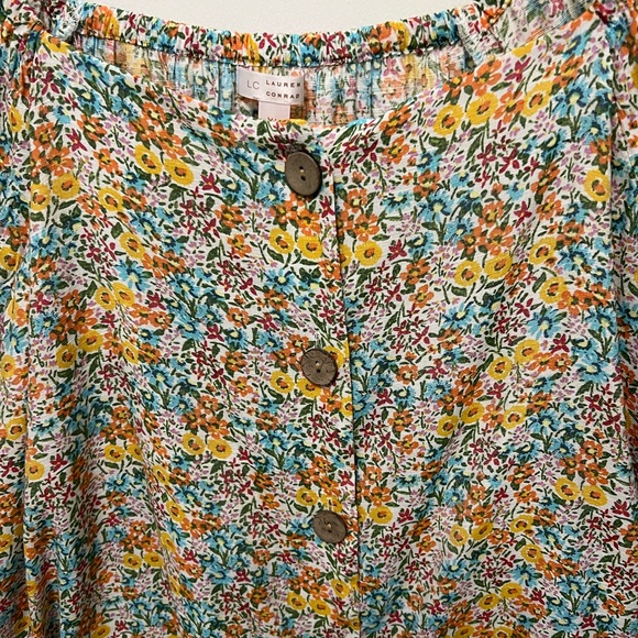 Lauren Conrad Spring/Summer Blouse - Picture 4 of 9